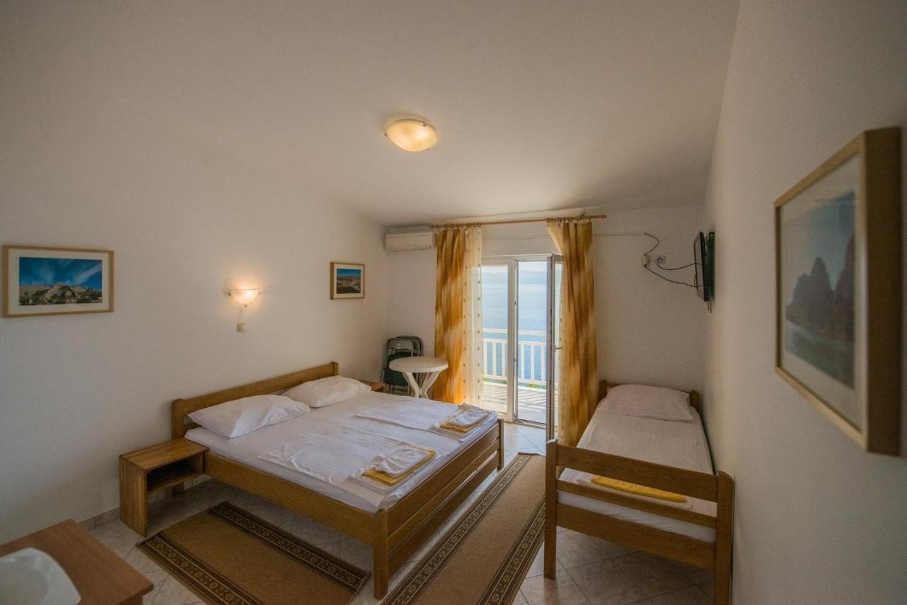 Villa Katarina Omiš Екстериор снимка
